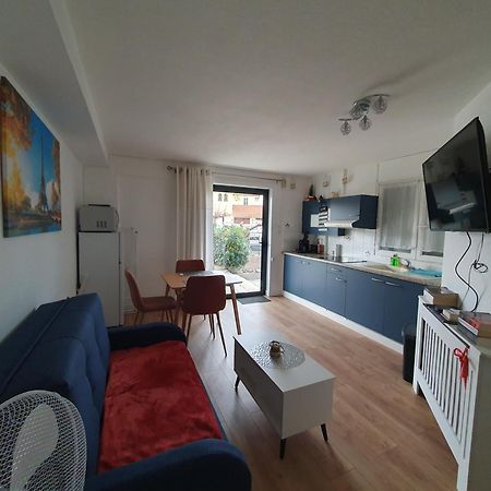 Studio Equipe Et Meuble St Cyprien Saint-Cyprien  Zewnętrze zdjęcie