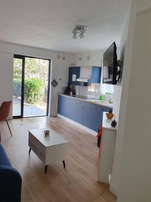 Studio Equipe Et Meuble St Cyprien Saint-Cyprien  Zewnętrze zdjęcie