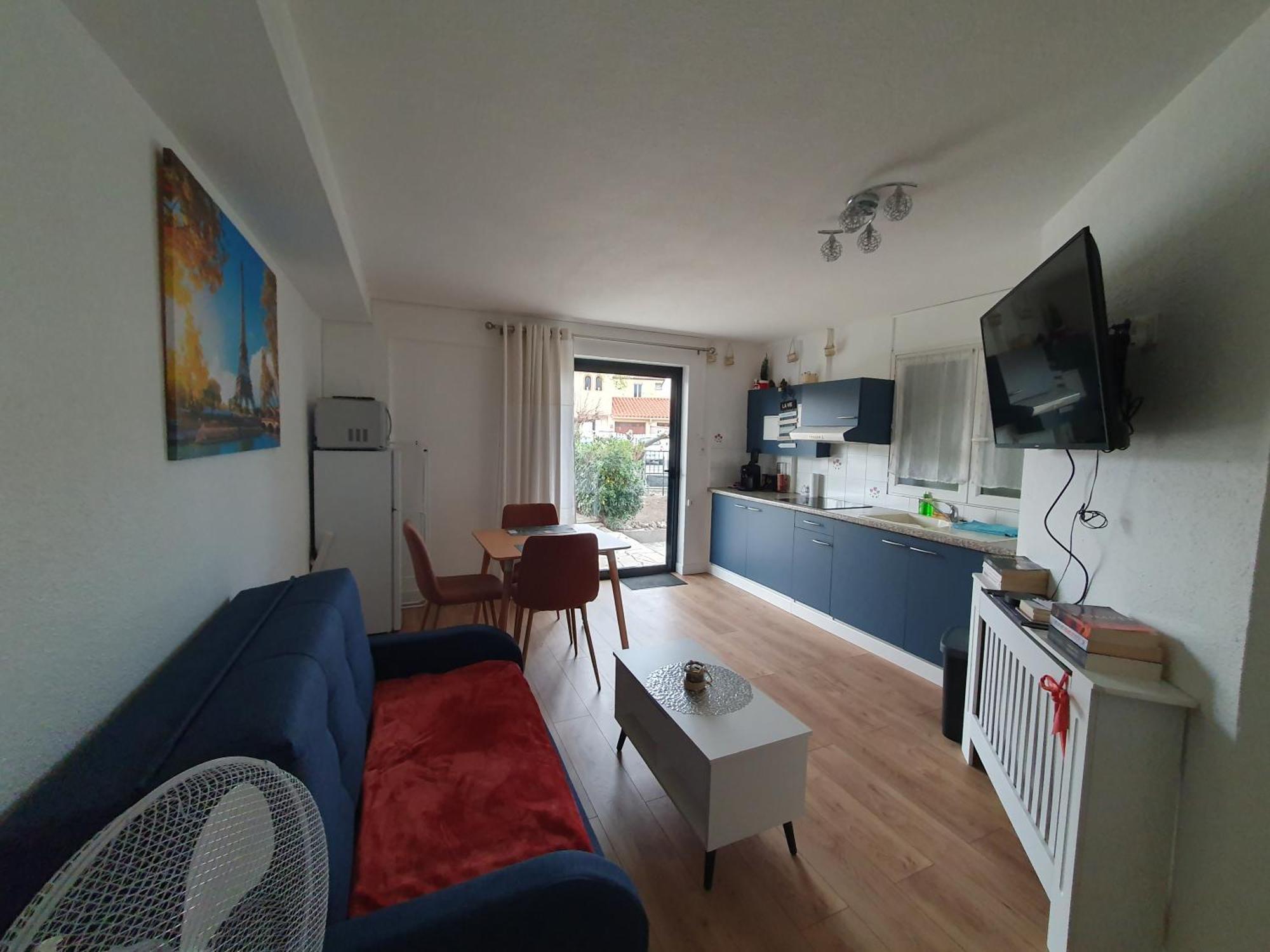 Studio Equipe Et Meuble St Cyprien Saint-Cyprien  Zewnętrze zdjęcie