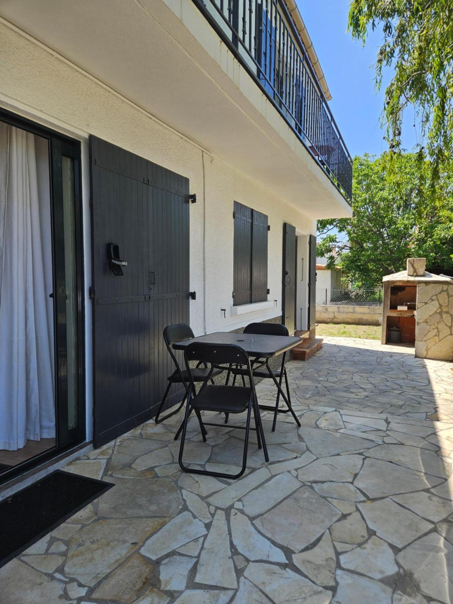 Studio Equipe Et Meuble St Cyprien Saint-Cyprien  Zewnętrze zdjęcie